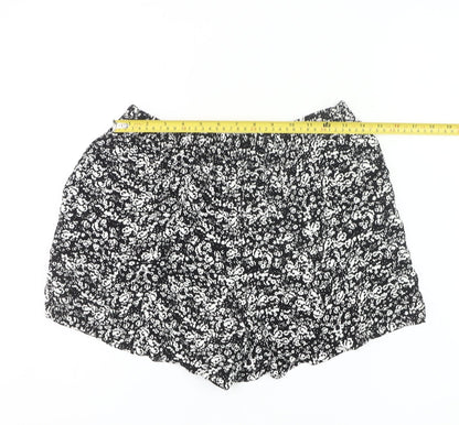 Papaya Women’s Black Floral Culotte Shorts Size 10 Viscose