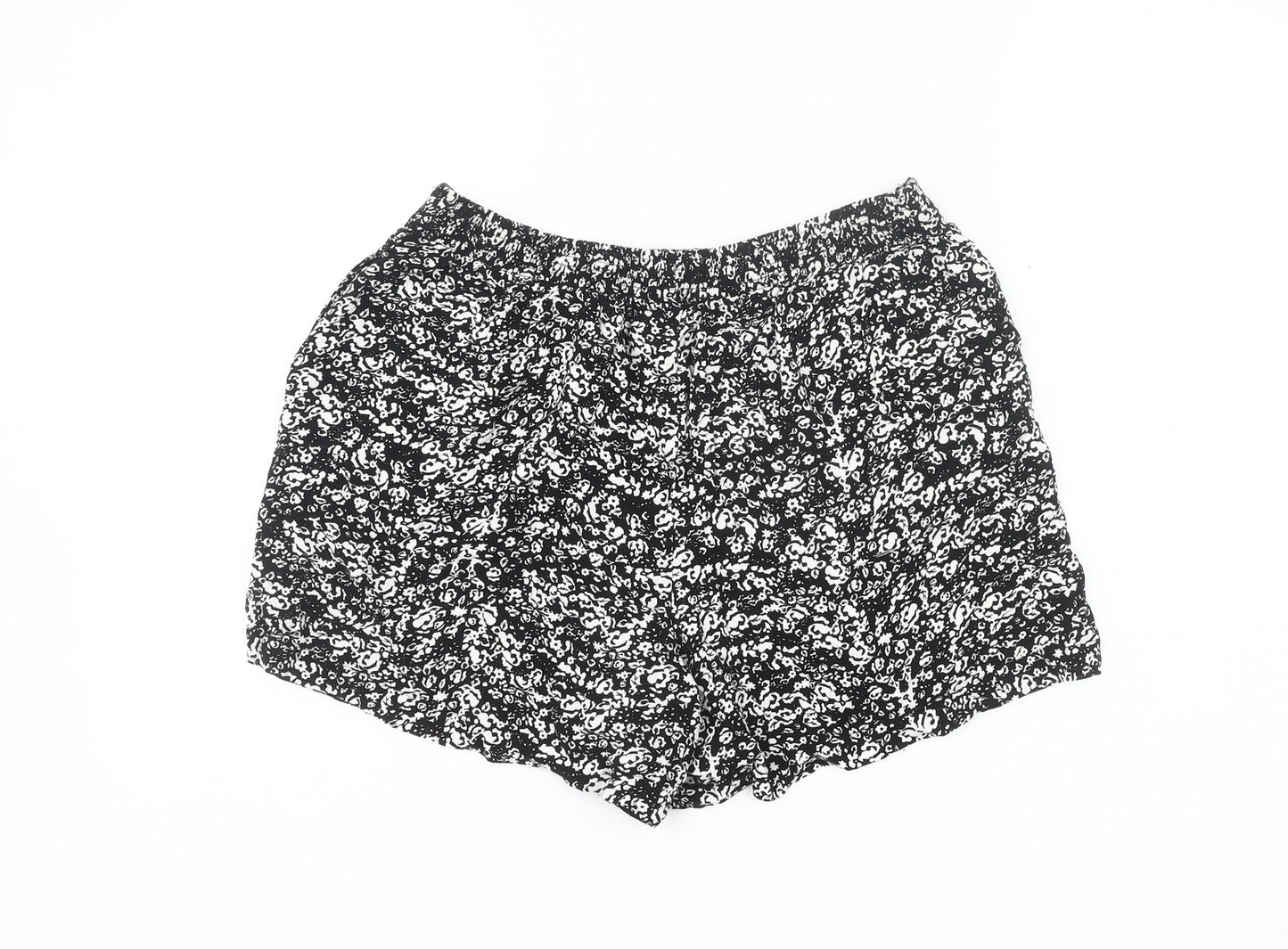 Papaya Women’s Black Floral Culotte Shorts Size 10 Viscose