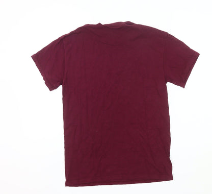 Goose & Gander Men's Red Small Logo Cotton Crew Neck T-Shirt