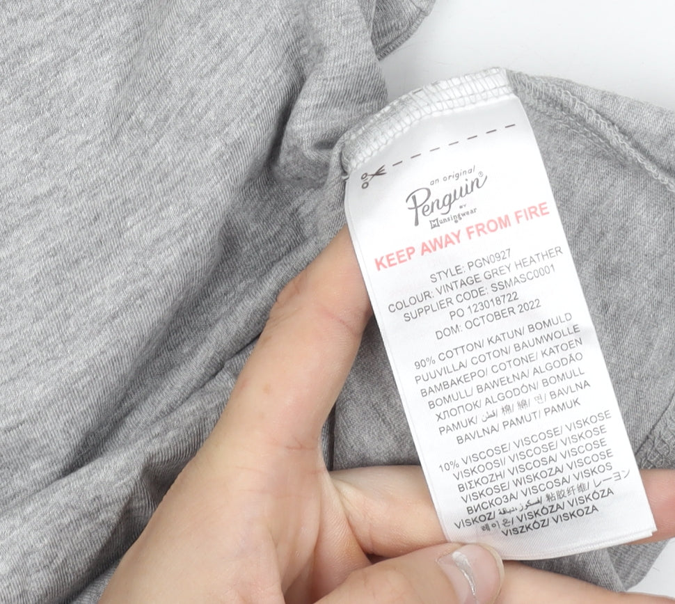 Penguin by Munsingwear Teens Grey Graphic Penguin Logo T-Shirt 12 Slim