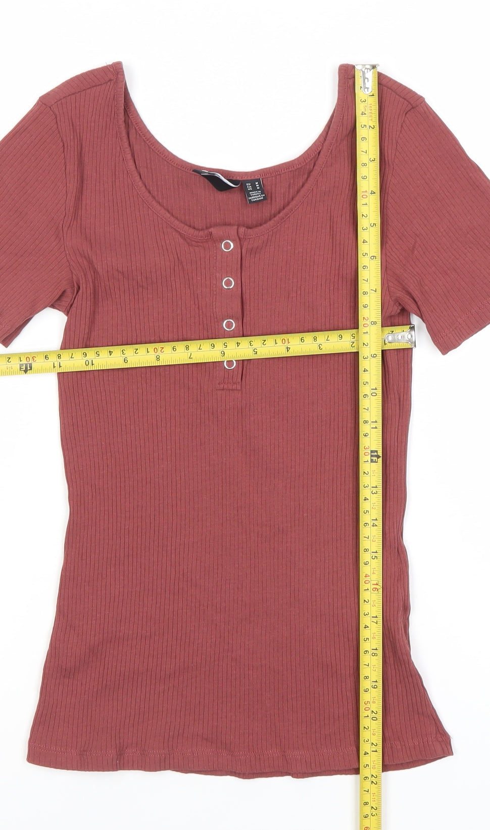 Pieces Women’s Red Scoop Neck Short Sleeve Slim Fit T-Shirt Size M