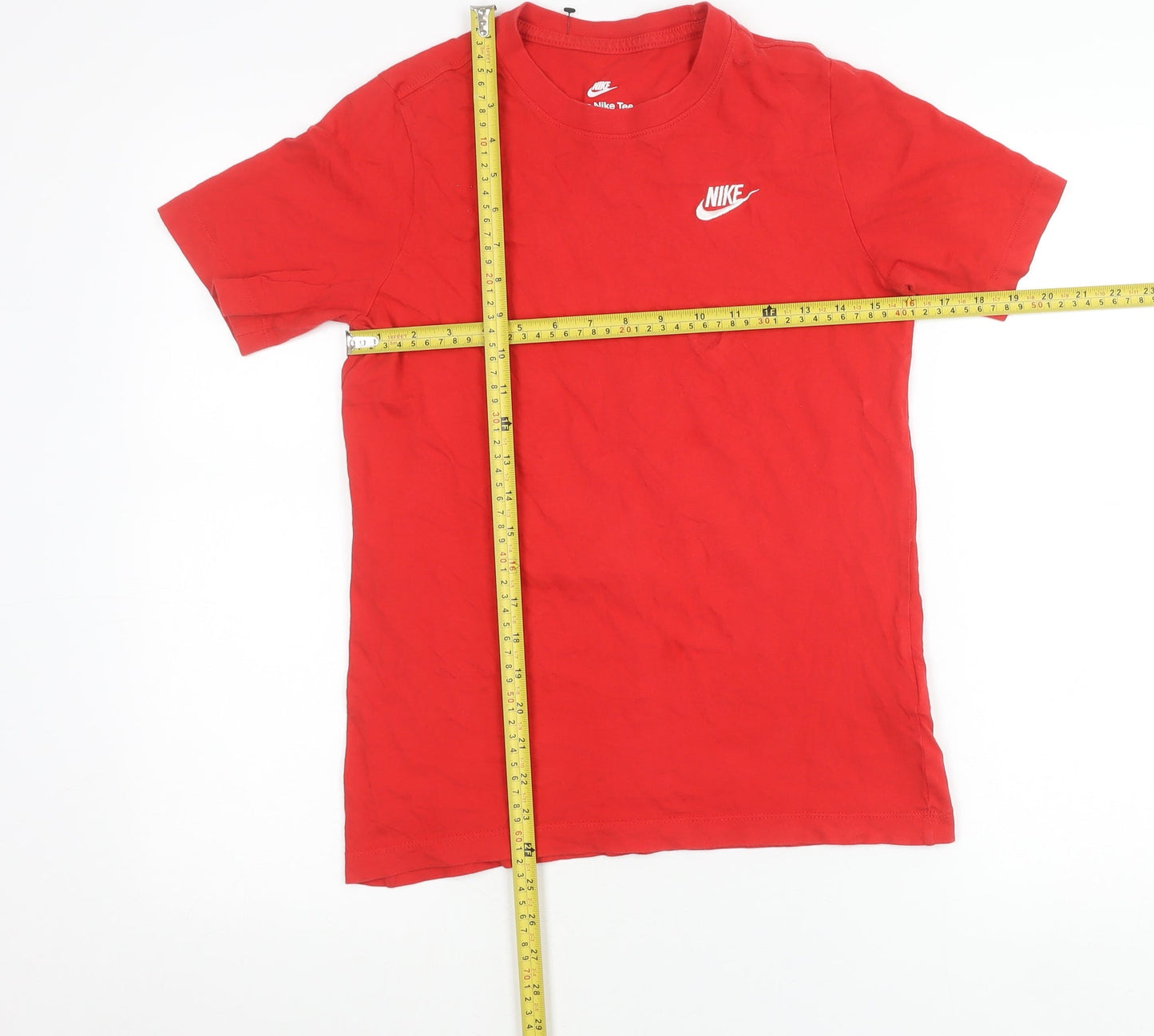 Nike Boys Red T-Shirt 13-14 Years Short Sleeve Crew Neck Sports Top
