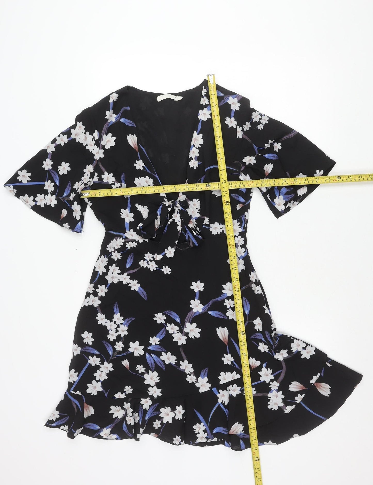 Vera & Lucy Womens Black Floral Wrap Dress Size M Short Sleeve