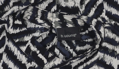 b.young Women’s Black & White Blouse Size 6 Geometric Long Sleeve