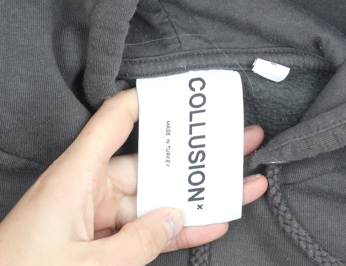 Collusion Men’s Black Pullover Hoodie Small Logo Graphic Print