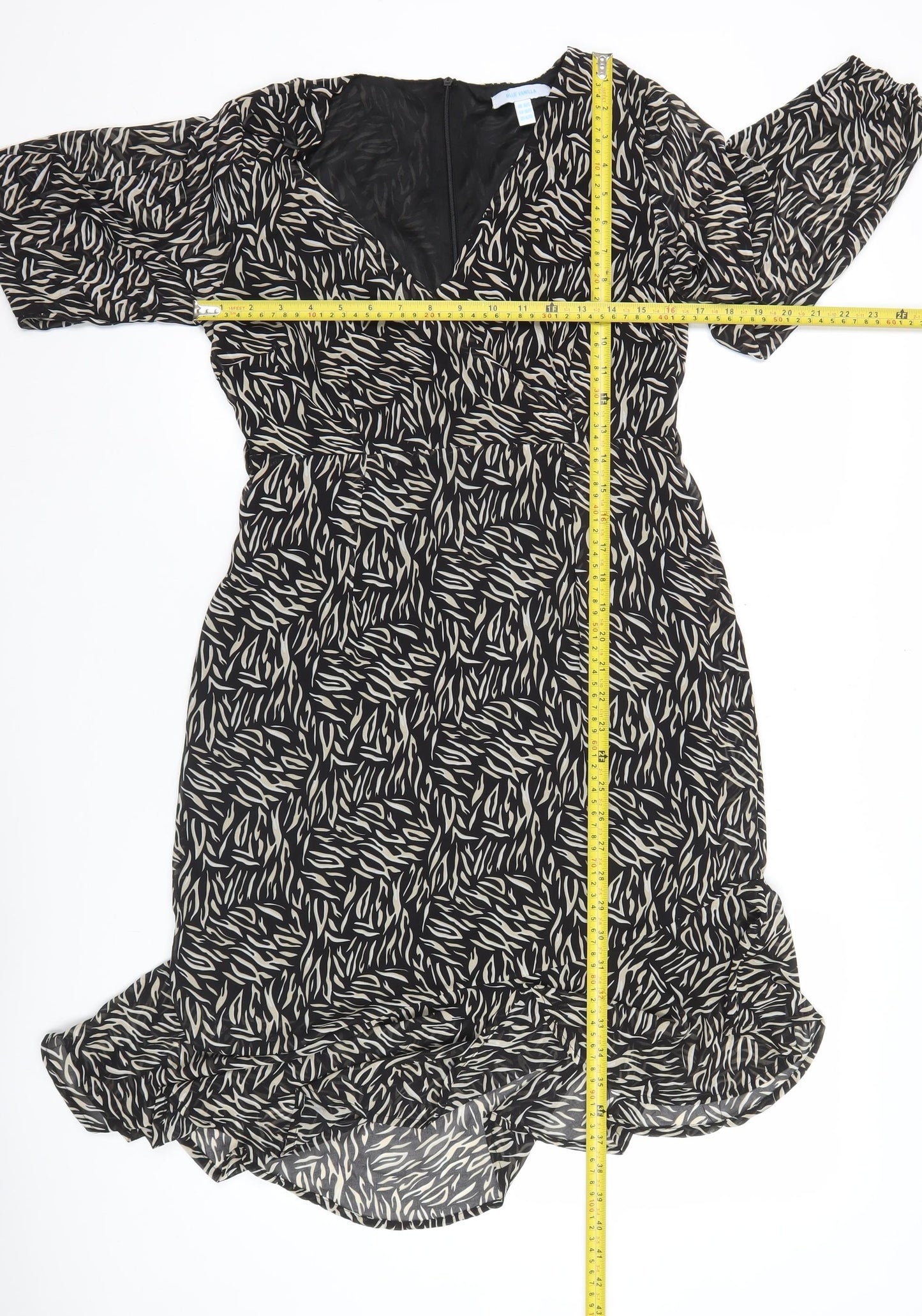 Blue Vanilla Women’s Black Animal Print Ruffle Wrap Dress Size 10