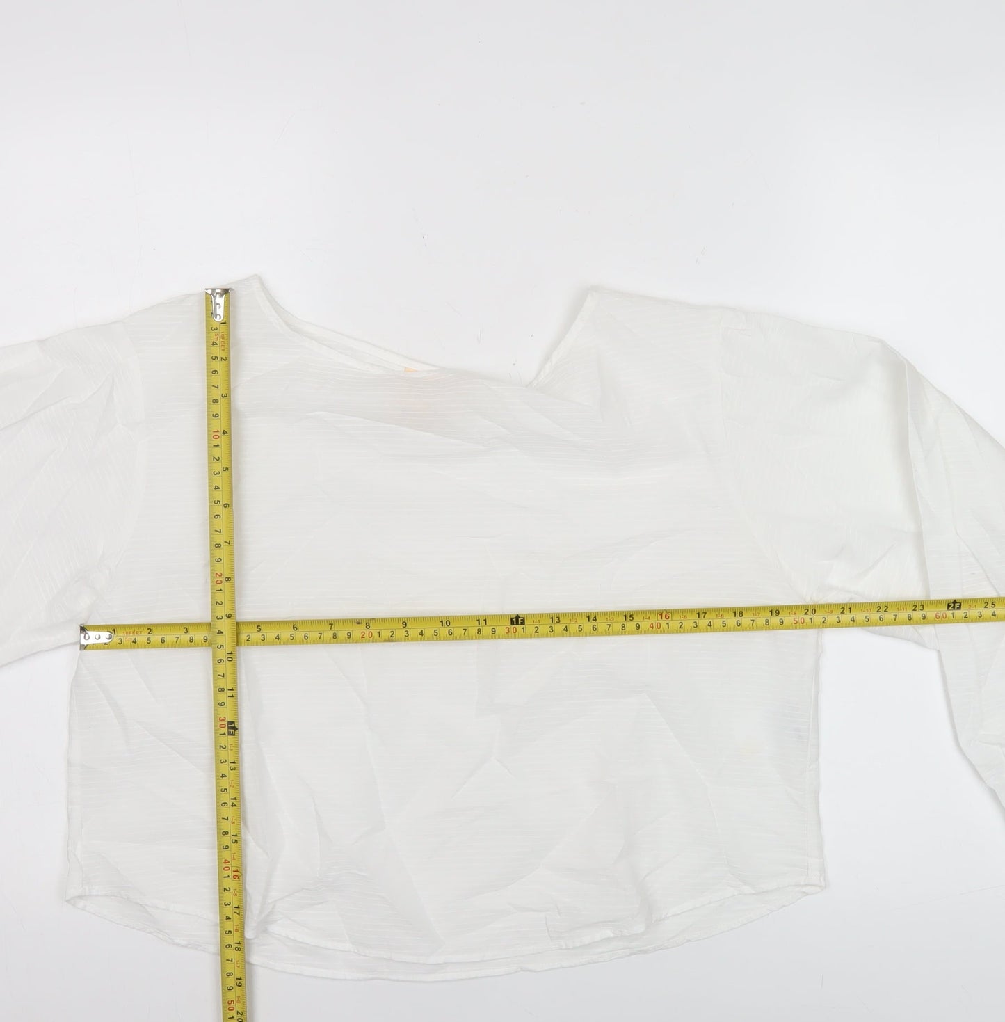 Uniqlo Women’s White Cotton Cropped Blouse L Long Sleeve Boat Neck