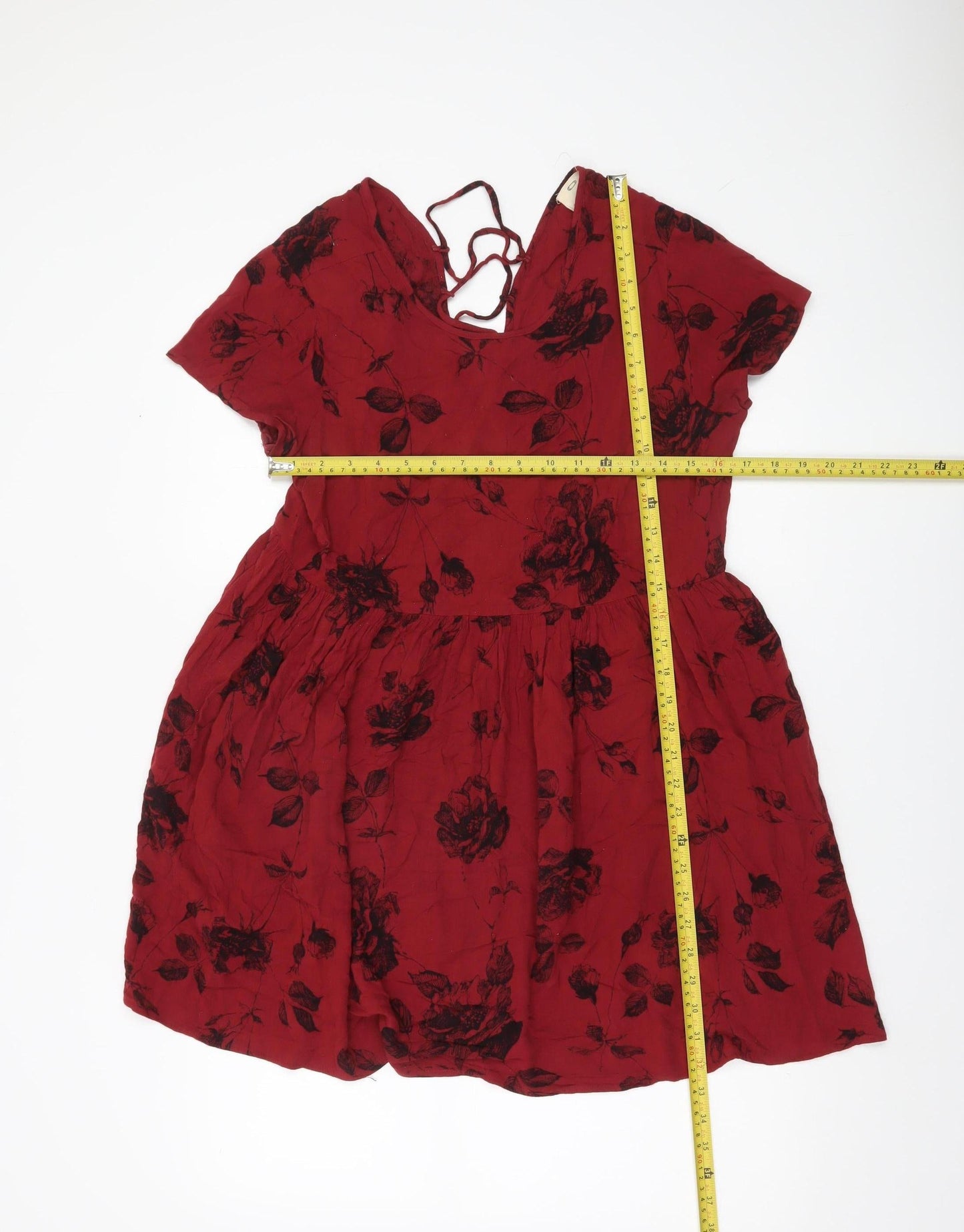 Pins and Needles Women’s Red Floral Skater Dress Size M Short Sleeve