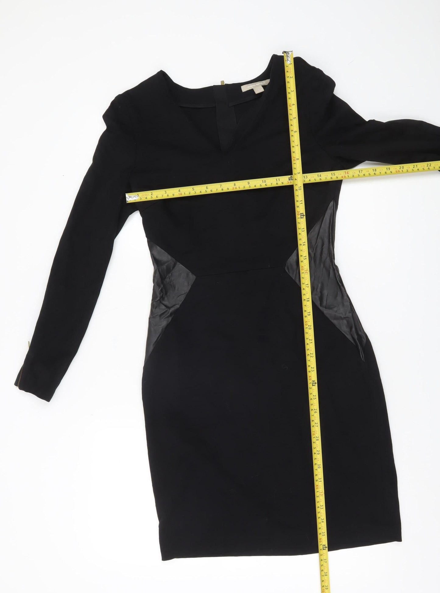 Banana Republic Women’s Black Sheath Dress Size 2 Long Sleeve V-Neck