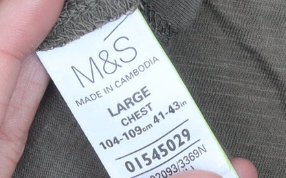 Marks and Spencer Men’s Brown Graphic T-Shirt Large Casual