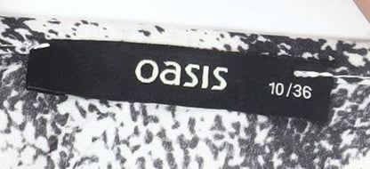 Oasis Women’s Black Animal Print Blouse Size 10 Short Sleeve