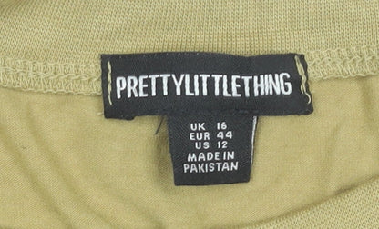 PrettyLittleThing Women Green UK 16 Graphic Print Basic T-Shirt
