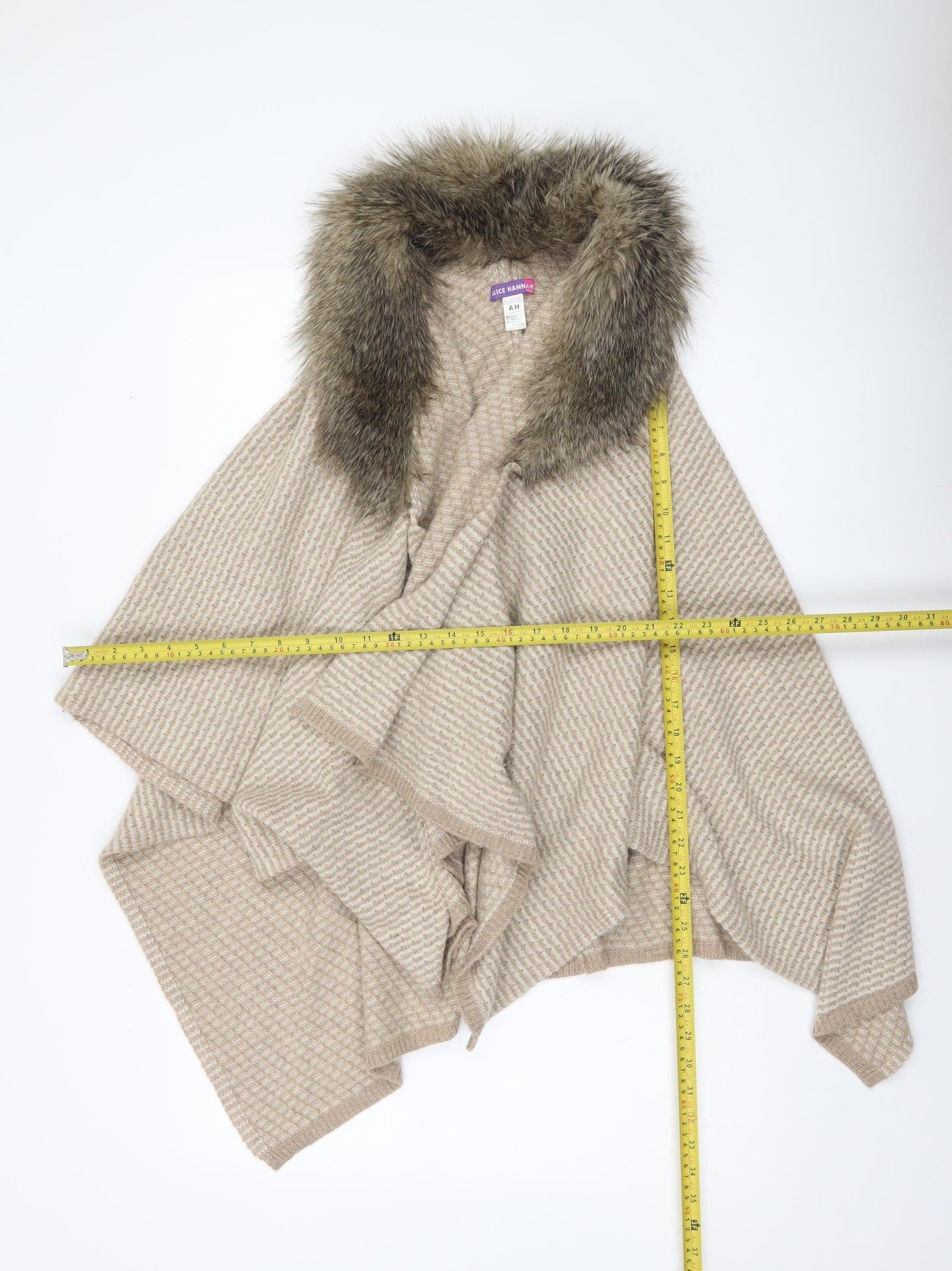 Alice Hannah Women Beige Wool Blend Cape with Faux Fur Collar Size M