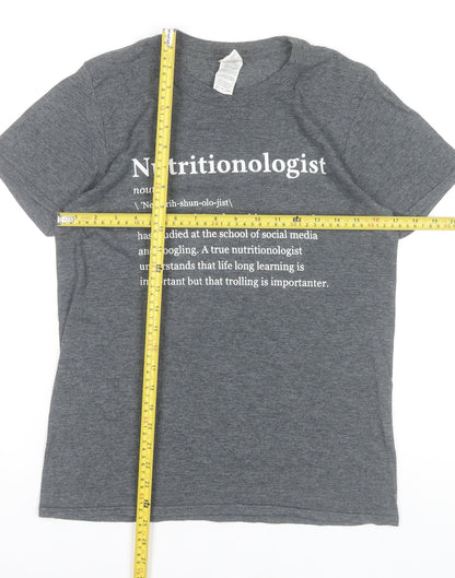 Gildan Women’s Grey Nutritionologist Funny Quote T-Shirt Size S