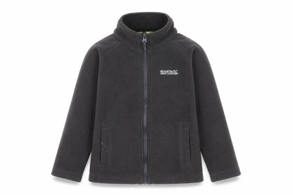 Front view of Regatta boys’ grey fleece jacket 5-6 years full zip outdoor coat