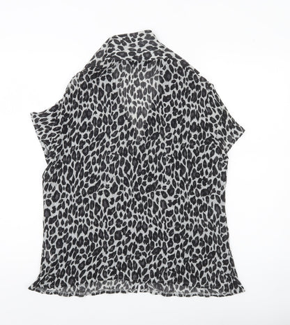 F&F Women’s Black Leopard Print Blouse Size 14 Short Sleeve