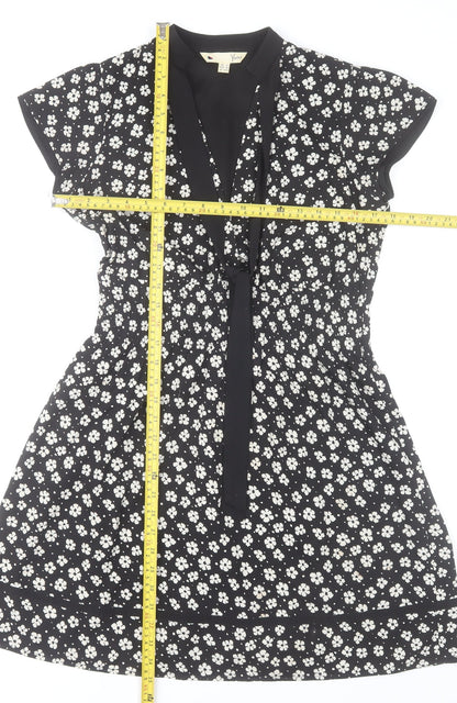 Yumi Women’s Black Floral A-Line Short V-Neck Dress Size 12