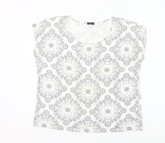Gap Women Ivory Paisley Print Scoop Neck T-Shirt Size M