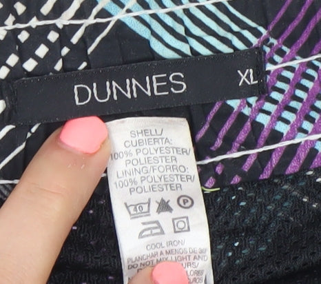 Dunnes Men’s Black Check XL Board Shorts Swimwear Quick Dry