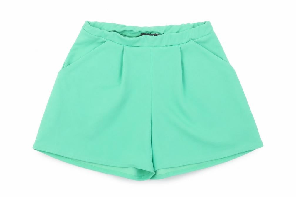 Boohoo Women Green Size 6 Paperbag Shorts Polyester Blend