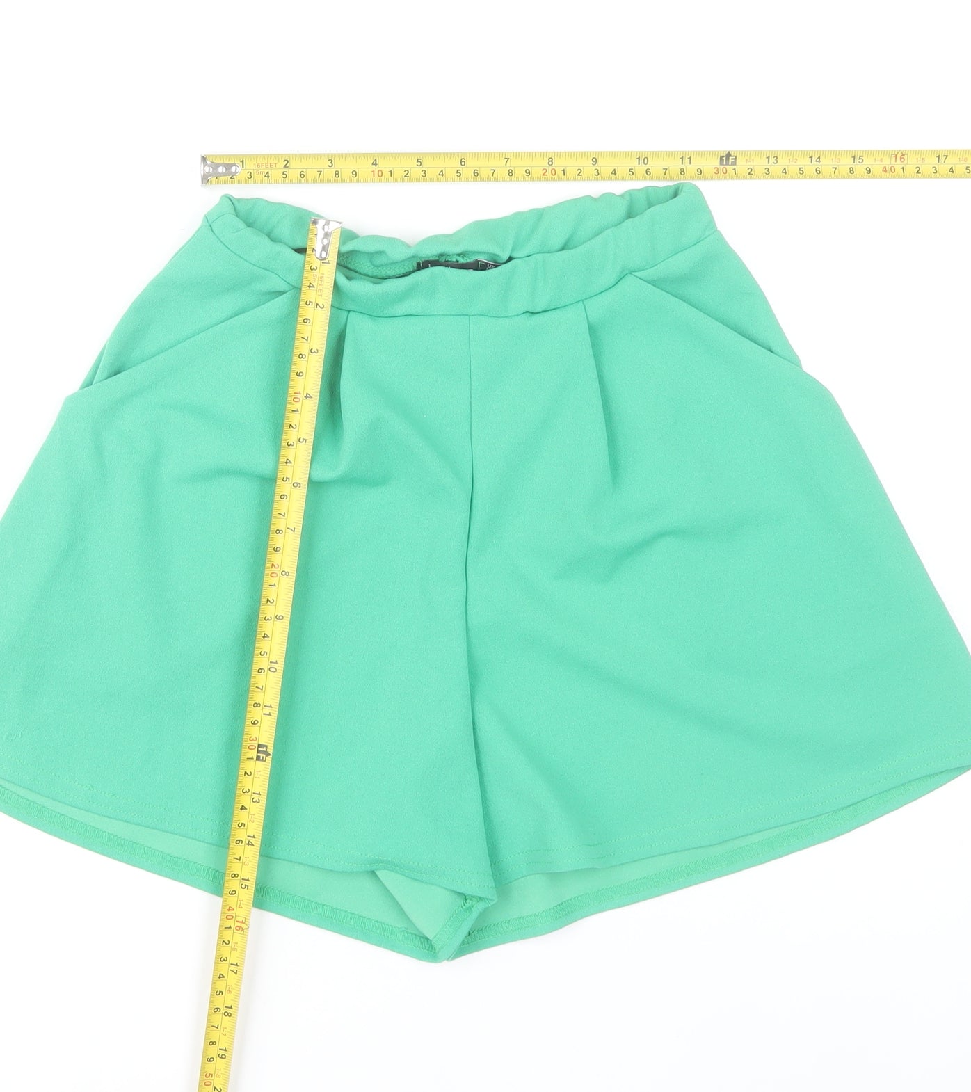 Boohoo Women Green Size 6 Paperbag Shorts Polyester Blend