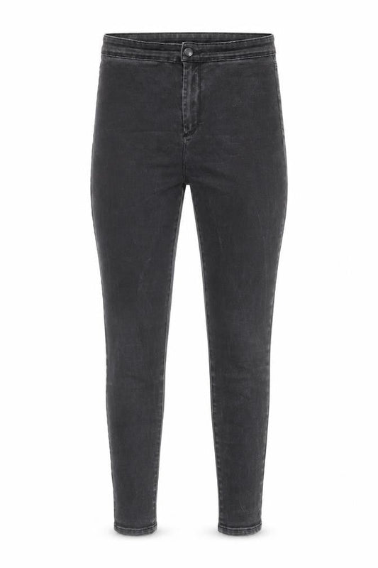 Front view of Denim Co. Women's Black Skinny Jeans, size 14 Slim, Fit