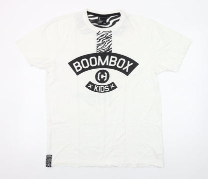 Cropp Men’s White BOOMBOX Kids Graphic Crew Neck T-Shirt L Retro Music