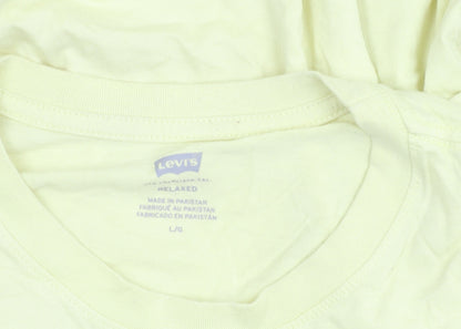 Levi's Men Yellow Relaxed Fit Cotton Crew Neck T-Shirt L