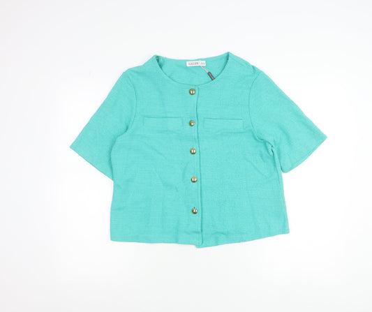 Additional front view of Gallery women’s green cropped cotton button-up short sleeve top, size S