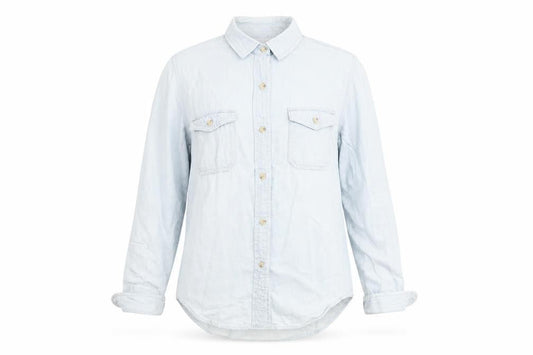 Universal Thread Women's Blue Denim Button-Up Shirt Size M
