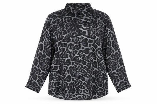 Front view of Gallery Women's Black Animal Print Long Sleeve Blouse, size 20