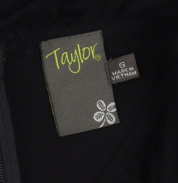 Taylor Women’s Black Knee Length Shift Dress Size 10 Long Sleeve Pleated