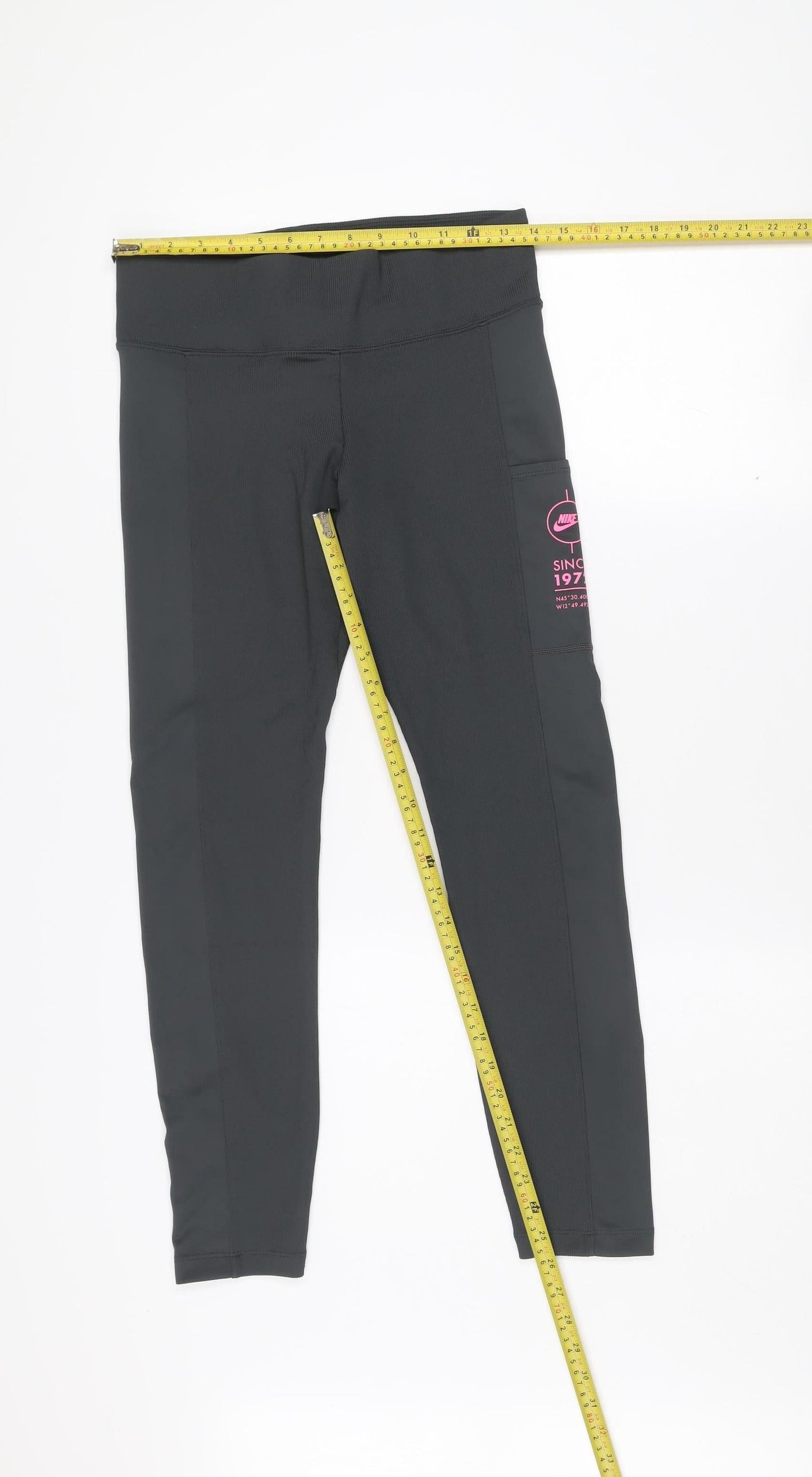 Nike Women's Black Dri-FIT Leggings - Size M Slim Fit Activewear
