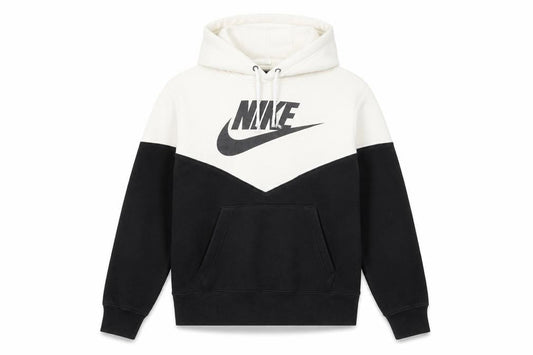 Boys UK Size XS Nike Black Pullover Hoodie