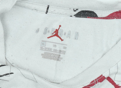 Jordan Teens White Graphic Print T-Shirt XL Sports Style