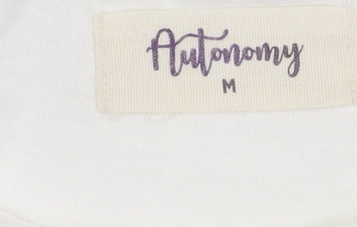 Autonomy Women’s White Floral Bird Print Cotton T-Shirt M