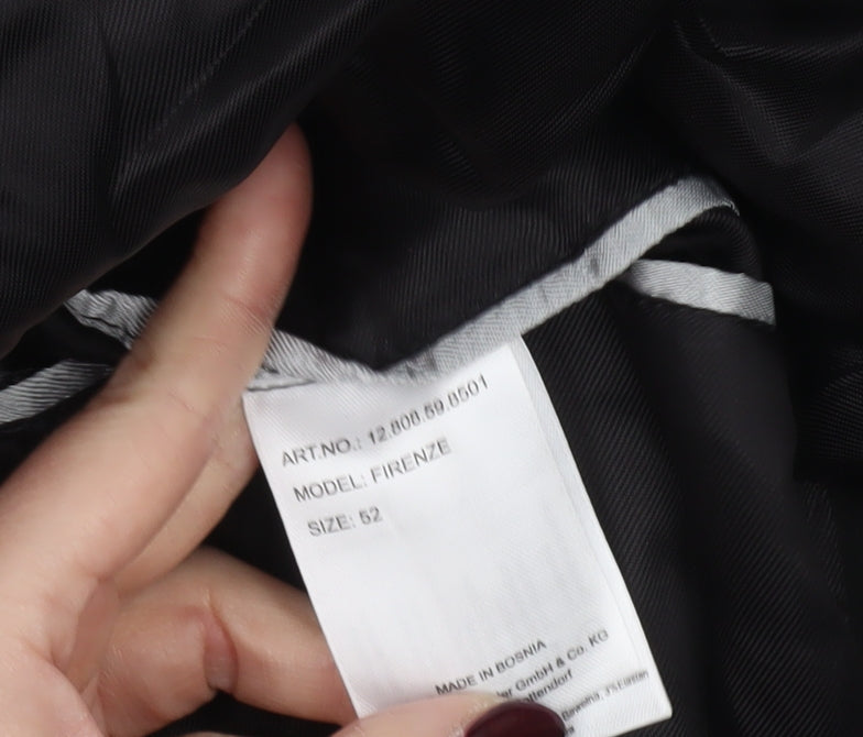 s.Oliver Men’s Black Regular Fit Two-Button Blazer Size 62