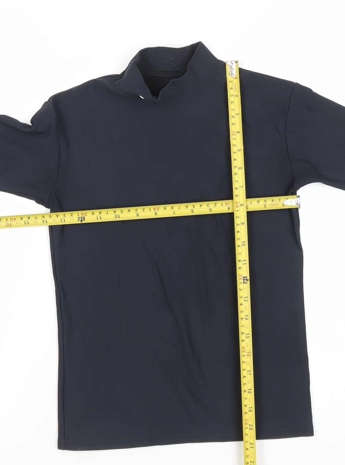 Under Armour Boys Black XL ColdGear Long Sleeve Mock Neck Thermal Top