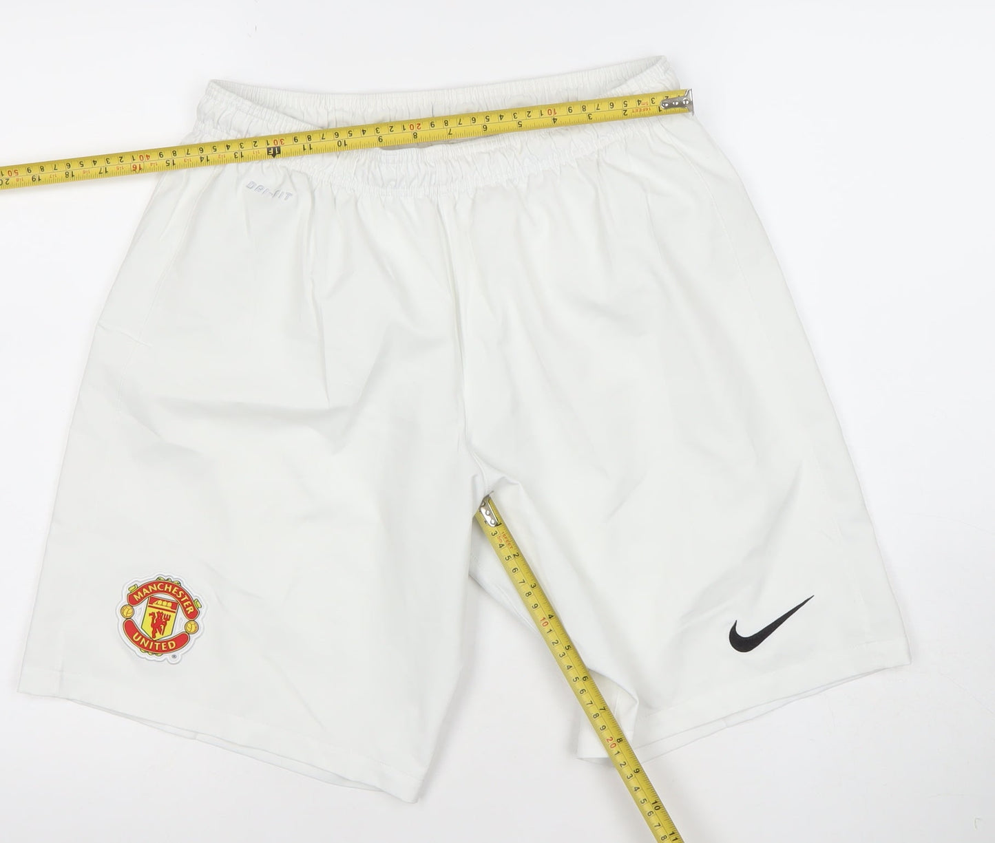 Nike Manchester United Men's White Dri-FIT Football Shorts L