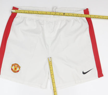 Nike Men’s White Manchester United Athletic Football Shorts Size M