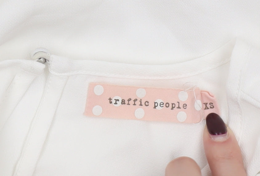 Traffic People Women’s Ivory Balloon Sleeve Embroidered Blouse XS