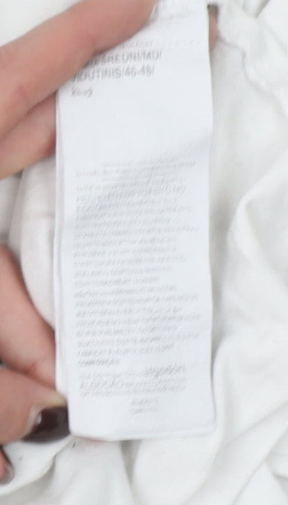 Under Armour Men's White M Sports Graphic Crew Neck T-Shirt