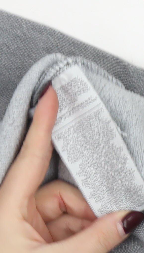 Nike Womens Grey Dri-FIT Pullover Sweatshirt Medium Athletic Fit