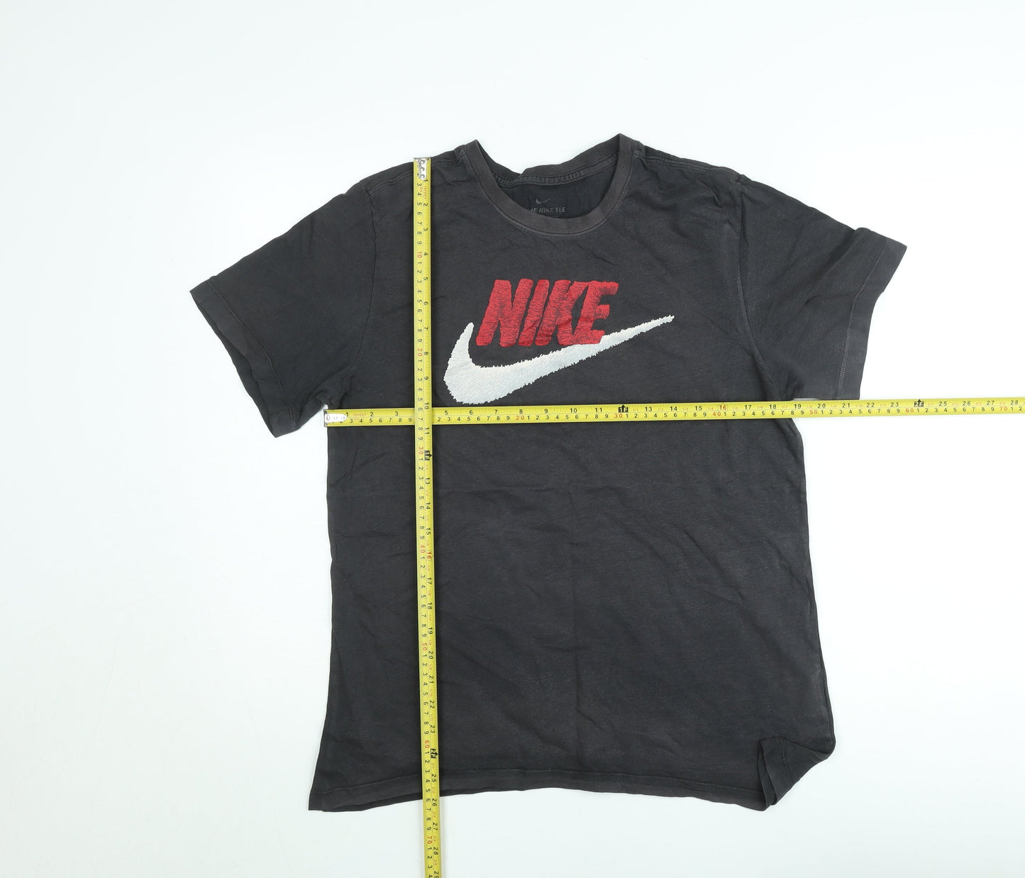 Nike Men's Black Crew Neck Short Sleeve Graphic T-Shirt M