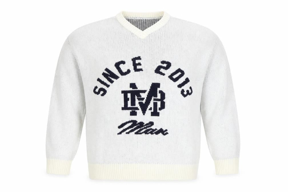 Front view of boohooMAN Men's White V-Neck Graphic Knit jumper, size M