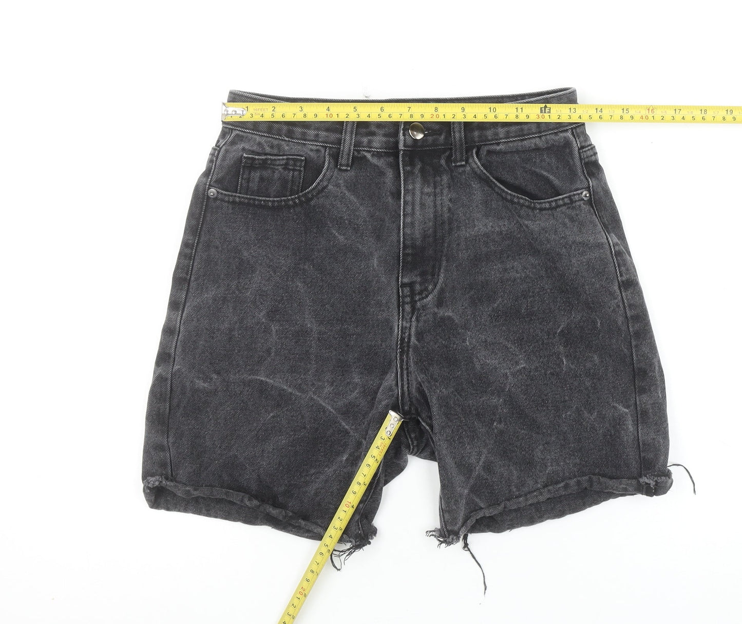 PrettyLittleThing Women’s Black Acid Wash Cut-Off Denim Shorts Size 8