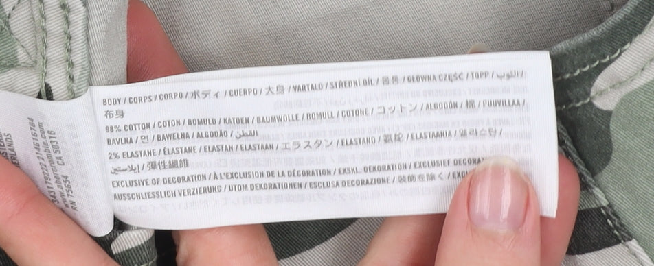 Hollister Women’s Green Camouflage Cargo Mini Skirt S Low Rise