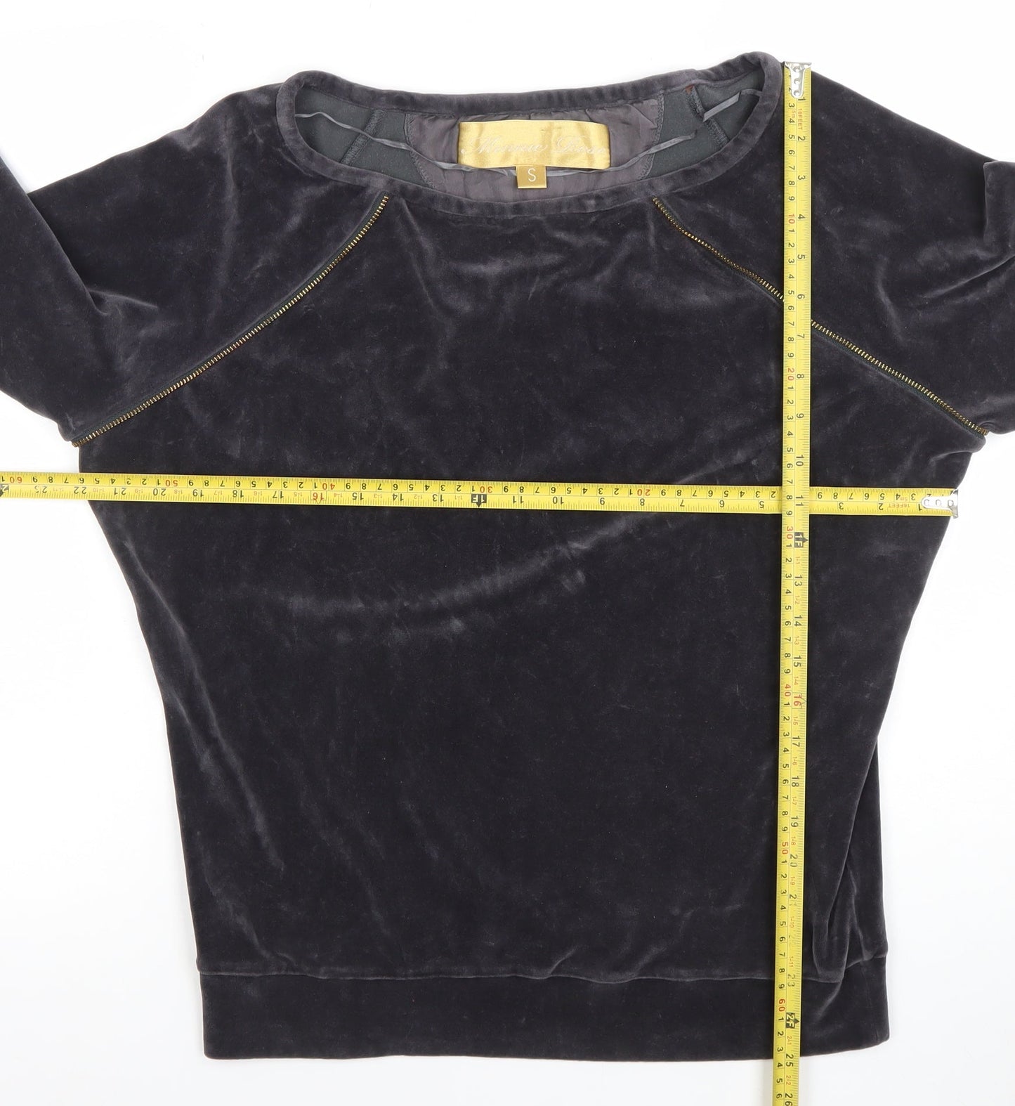 Womens UK Size S Minnie Rose Black Pullover Sweatshirt