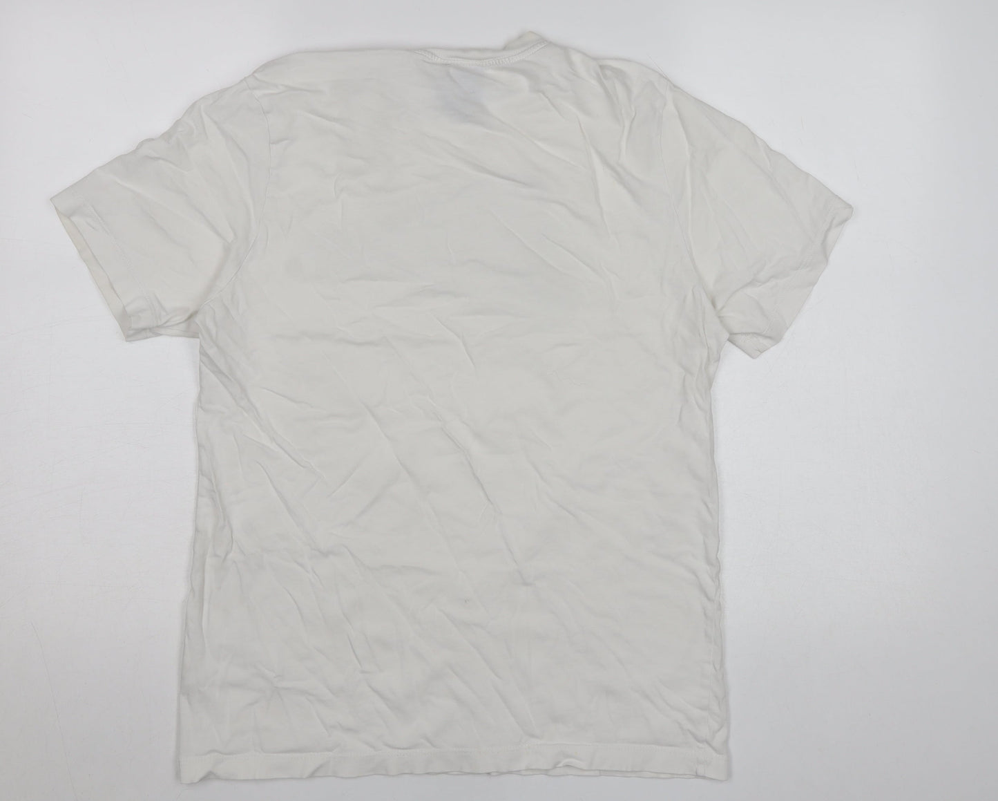 Nike Men's White Medium Graphic Logo Sports T-Shirt