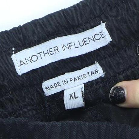 Womens UK Size XL Another Influence Relaxed Fit Cargo Black Trousers
